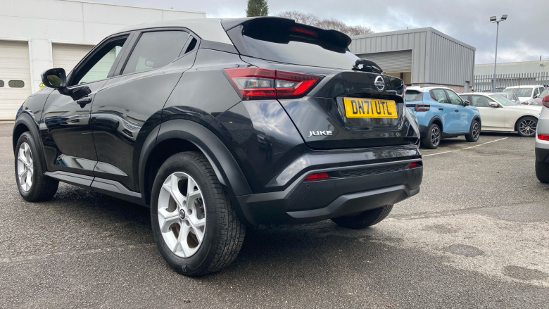 Nissan Juke 1.0 DiG-T 114 N-Connecta 5dr DCT Petrol Hatchback